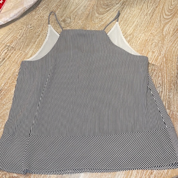 Black & white striped flowing tank top in excellent condition! Size Small - Picture 3 of 4